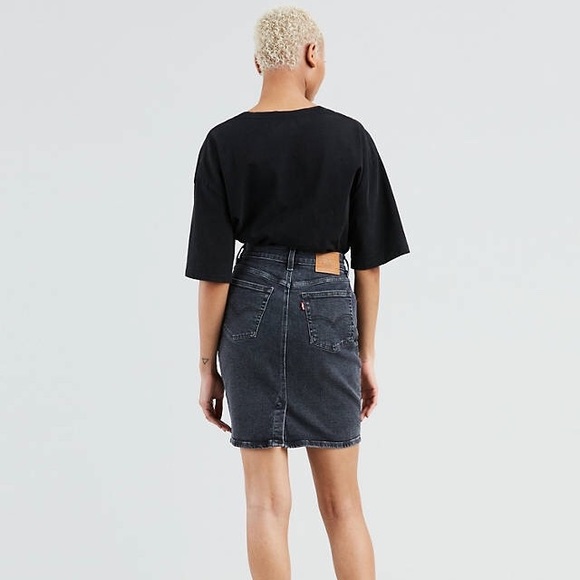 Levi’s essential denim mini length pencil skirt - Picture 2 of 8